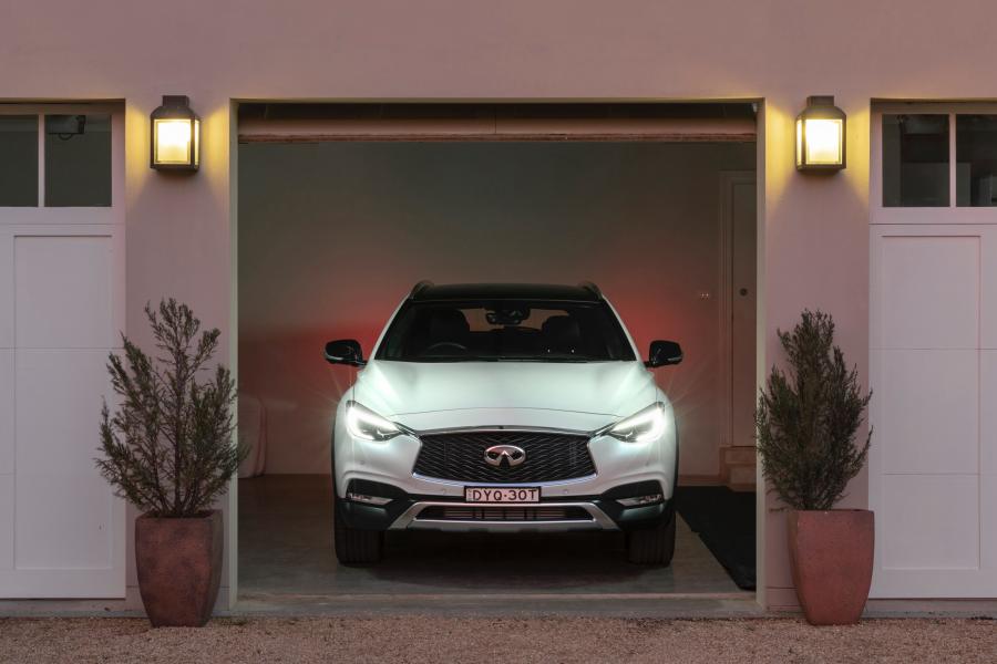  Infiniti QX30 2.0t AWD Sport 2018 года  (AU) (фото 2 из 34)